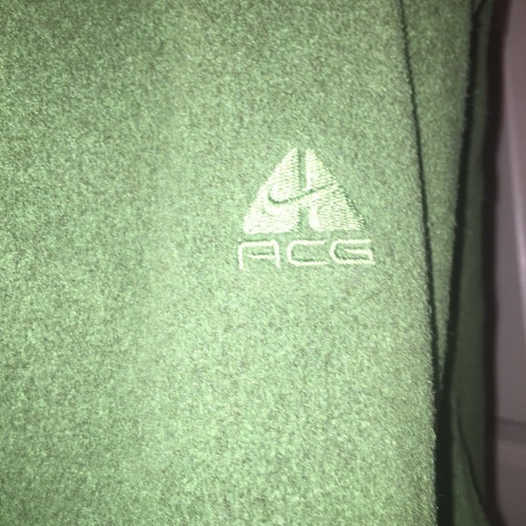 Nike ACG Jacket - Picture 6 of 8